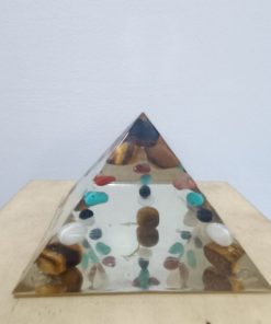 Kim Tự Tháp Đá Quý